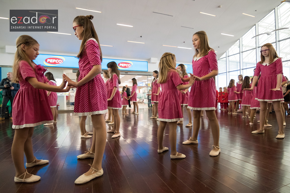 Plesni karneval u City Galleriji Plesni karneval u City Galleriji