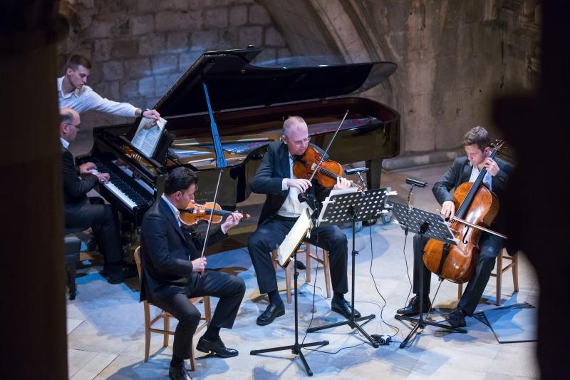 Atrij knezevog dvora, Dubrovnik – Koncert klasaicne glazbe. Ansambl becke filharmonije. Shkelzen Doli, violina Holger Groh, violina Sebastian Bru, violoncelo, Gottlieb Wallisch, klavir. Photo: Grgo Jelavic/PIXSELL