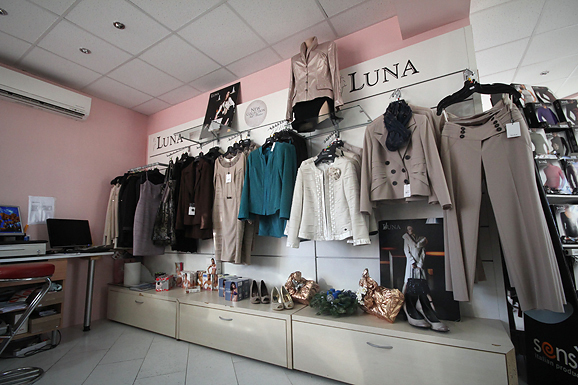 RR moda , Polačišće 9 (foto:Saša Čuka) RR moda , Polačišće 9 (foto:Saša Čuka)