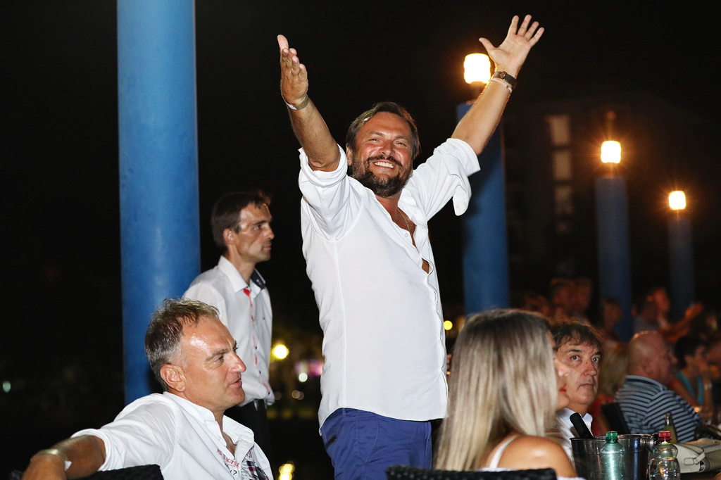 Halid Bešlić maestralno zaključio koncertnu sezonu u Biogradu na Moru