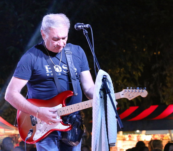 Virsko ljeto 2016: Dražen Zečić Zeko i Banana Band raspjevali i rasplesali Vir