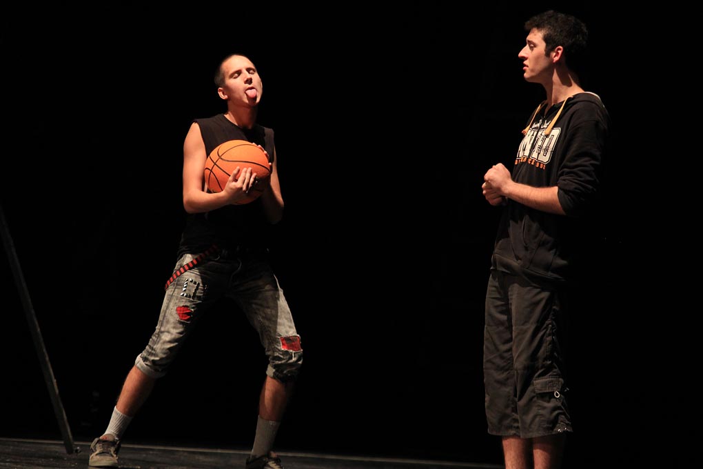 U suradnji HNK Zadar i Kazališne udruge “Igrajmo se” premijerno je izvedena predstava “Sasvim sam popubertetio” u režiji Žane Bumber. foto: Iva Perinčić U suradnji HNK Zadar i Kazališne udruge “Igrajmo se” premijerno je izvedena predstava “Sasvim sam popubertetio” u režiji Žane Bumber. foto: Iva Perinčić