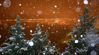 Klis, 101212. 
Ciklona Simenka je veceras donijela Snijeg nadomak Splita svega 4km zracne linije od Splita.
Na slici Snijeg na Klisu.
Foto: Zvonimir Barisin / CROPIX