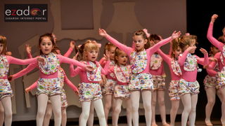 Predstava “Odgojoj” Plesne udruge Gesta u HNK Zadar