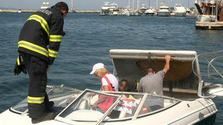 Eksplodirao gliser kod benzinske postaje na Branimirovoj obali, Foto: Dino Stanin/PIXSELL