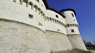 Desinic, 131111.
Otvorenje dvora Veliki tabor nakon restauratorskih radova. Izmedju ostalih, na otvorenju su prisustvovali i ministar kulture Jasen Mesic, te potpredsjednik Hrvatskog sabora Ivan Jarnjak.
Foto: Boris Kovacev / CROPIX Desinic, 131111.
Otvorenje dvora Veliki tabor nakon restauratorskih radova. Izmedju ostalih, na otvorenju su prisustvovali i ministar kulture Jasen Mesic, te potpredsjednik Hrvatskog sabora Ivan Jarnjak.
Foto: Boris Kovacev / CROPIX