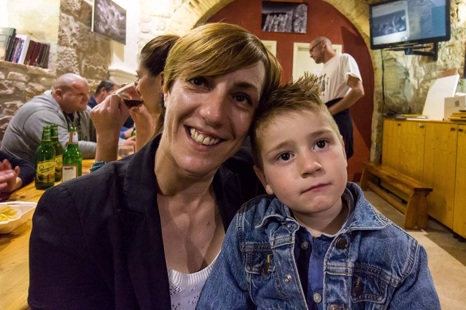 Otvorenje izložbe fotografija Mladena Radolovića Mrlje u PD Paklenica Otvorenje izložbe fotografija Mladena Radolovića Mrlje u PD Paklenica