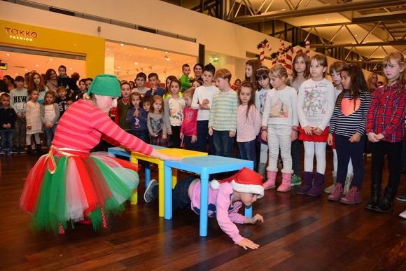 Supernova: Božićni koncert Ivane Kindl i posjet Djeda Božićnjaka, Foto: Iva Perinčić Supernova: Božićni koncert Ivane Kindl i posjet Djeda Božićnjaka, Foto: Iva Perinčić