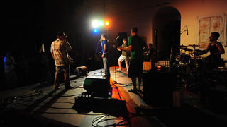 Zadar, 2.8.2013. snimio: Nenad Marčev 

Mario Huljev i
Dino Dvornik tribute band

Jurica Leikauff, klavijature, 
Marko Duvnjak, bubnjar, 
Alen Svetopetrić, bas gitara, 
Zoran Jex Jaeger, gitara,
Ivan Premelč, saksofon.


Dvorište Providurove palače