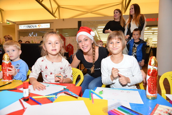 Sveti Nikola u Supernova centru 6. prosinca 2016.  Foto: Iva Perinčić