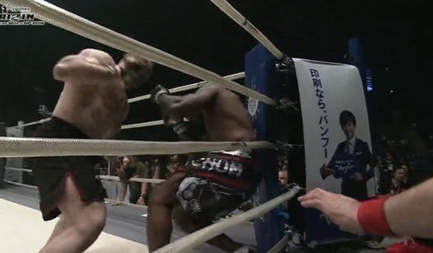 Mirko Filipović u drugoj rundi nokautirao Muhammeda Lawala