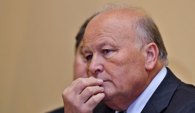 Zagreb, 021112.Ministarstvo financija.Predstavljen je prijedlog zakona o trosarinama i zakona o posebnom porezu na motorna vozila.Na fotografiji: ministar financija Slavko Linic.Foto: Admir Buljubasic / CROPIX