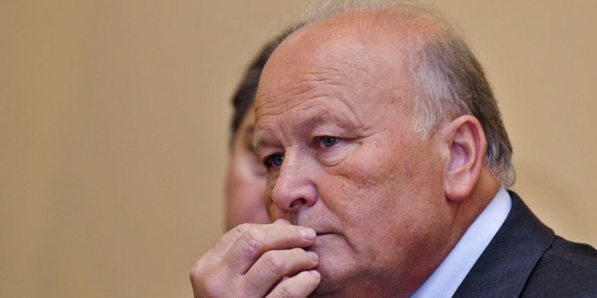 Zagreb, 021112.Ministarstvo financija.Predstavljen je prijedlog zakona o trosarinama i zakona o posebnom porezu na motorna vozila.Na fotografiji: ministar financija Slavko Linic.Foto: Admir Buljubasic / CROPIX Zagreb, 021112.Ministarstvo financija.Predstavljen je prijedlog zakona o trosarinama i zakona o posebnom porezu na motorna vozila.Na fotografiji: ministar financija Slavko Linic.Foto: Admir Buljubasic / CROPIX