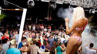 Najveći Playboy party održan na Zrću Najveći Playboy party održan na Zrću