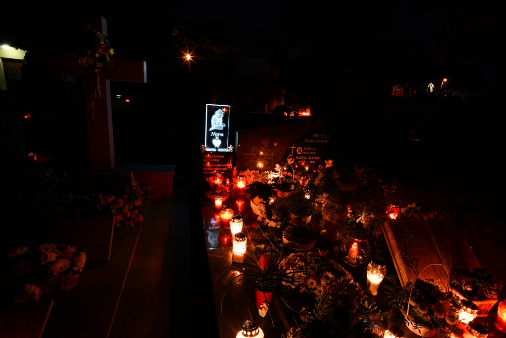 Blagdan Svih svetih na Gradskom groblju Zadar 1. studenog 2016.  Foto: Iva Perinčić