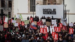 Markov trg: Prosvjed Dosta je! Odmah na izbore Markov trg: Prosvjed Dosta je! Odmah na izbore