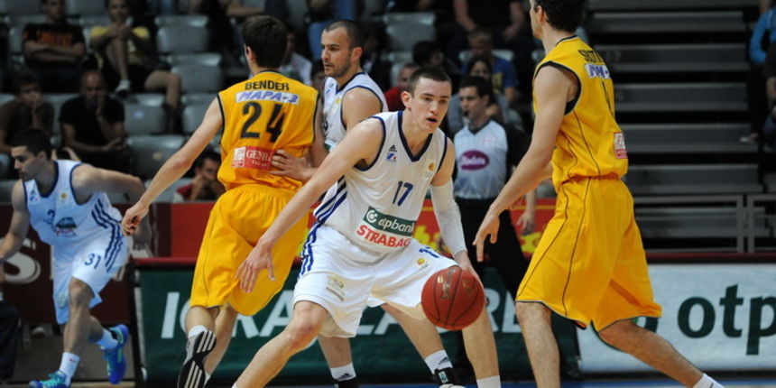 Zadar, 040513.
Dvorana Kresimira Cosica.
Kosarkaska utakmica 11. kola kosarkaske A1 lige za prvaka.
Susret KK Zadar i KK Split.
Na fotografiji: Ramljak (17).
Foto: Luka Gerlanc / CROPIX Zadar, 040513.
Dvorana Kresimira Cosica.
Kosarkaska utakmica 11. kola kosarkaske A1 lige za prvaka.
Susret KK Zadar i KK Split.
Na fotografiji: Ramljak (17).
Foto: Luka Gerlanc / CROPIX