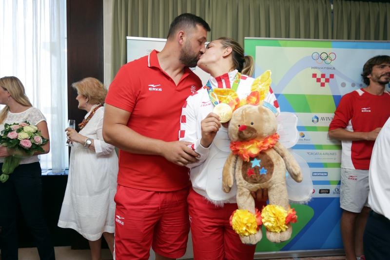 Hrvatski olimpijci svečano dočekani na Plesu. Sandra Perković, Šime Fantela, Igor Marenić, Tonči Stipanović. Photo: Luak Sanzl/PPIXSELL Hrvatski olimpijci svečano dočekani na Plesu. Sandra Perković, Šime Fantela, Igor Marenić, Tonči Stipanović. Photo: Luak Sanzl/PPIXSELL