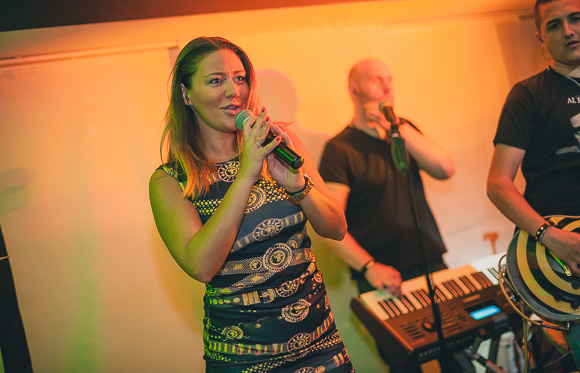 Ana Nikolić @ Hitch bar, 2.5.2015. (Foto: Ivan Toman)