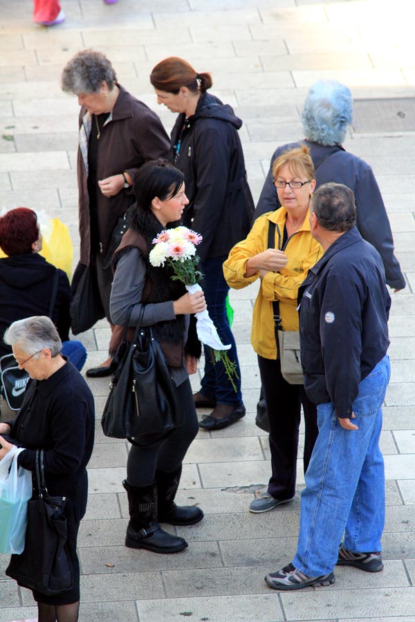 Započela prodaja cvijeća na zadarskoj tržnici, foto-I. Perinčić Započela prodaja cvijeća na zadarskoj tržnici, foto-I. Perinčić