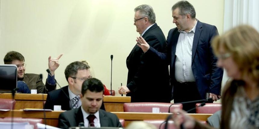 Usvojena Deklaracija kojom se osuđuje puštanje Šešelja na privremenu slobodu