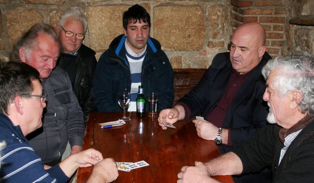 U pagu održan prvi turnir u briškuli i trešeti