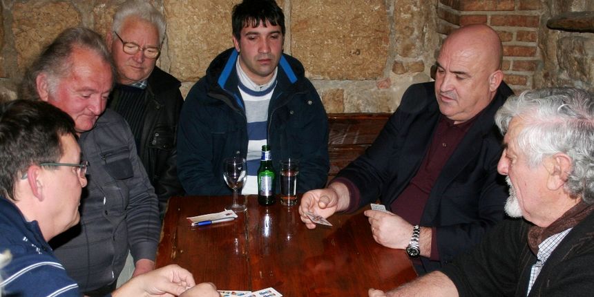 U pagu održan prvi turnir u briškuli i trešeti U pagu održan prvi turnir u briškuli i trešeti