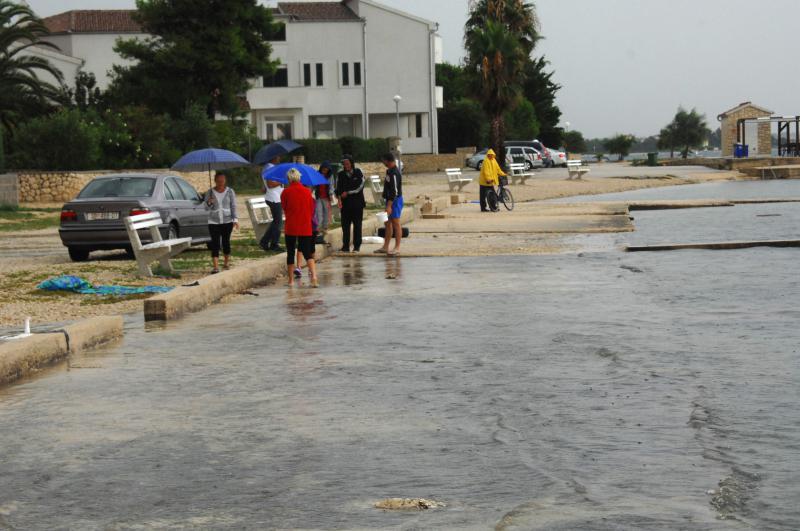 Otok Vir gotovo je potopljen uslijed jakog kišnog i grmljavinskog nevremena koje traje već drugi dan, Photo: Damir Špehar/PIXSELL Otok Vir gotovo je potopljen uslijed jakog kišnog i grmljavinskog nevremena koje traje već drugi dan, Photo: Damir Špehar/PIXSELL