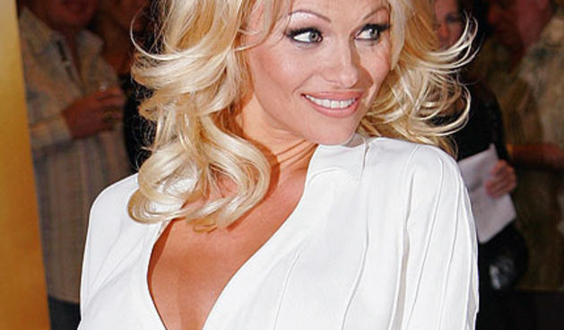 Pamela Anderson (Foto: bittenandbound.com)