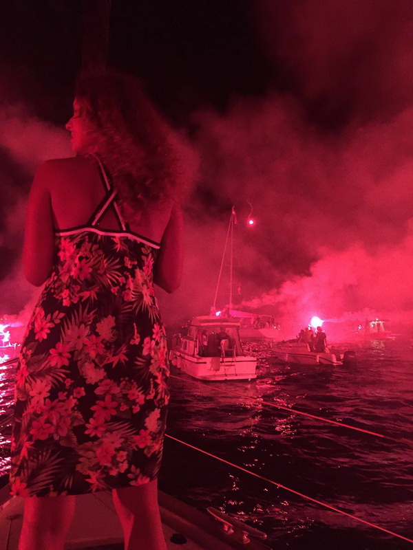 Doček zlatnih zadarskih olimpijaca Šime Fantele i Igora Marenića: Bakljada na brodovima od Vitrenjaka do Morskih orgulja. Foto: Tija Malik Doček zlatnih zadarskih olimpijaca Šime Fantele i Igora Marenića: Bakljada na brodovima od Vitrenjaka do Morskih orgulja. Foto: Tija Malik