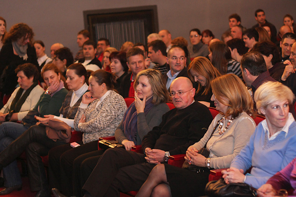HNK Zadar : “Tko radi štrajka od gladi” (foto:Saša Čuka) HNK Zadar : “Tko radi štrajka od gladi” (foto:Saša Čuka)