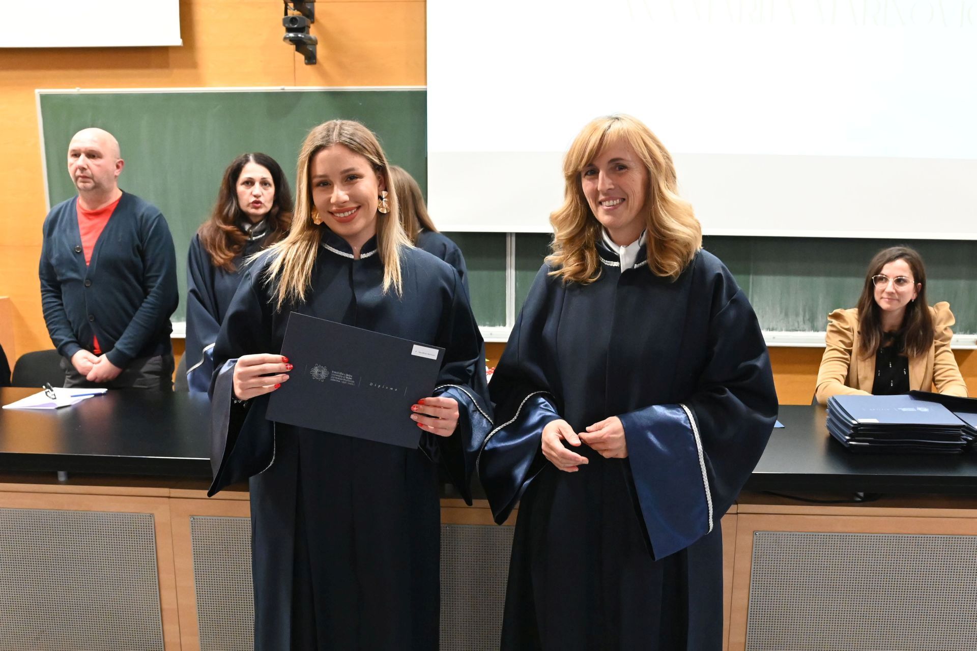 Sveučilište u Zadru: Promocija prvostupnika ranog i predškolskog odgoja i obrazovanja Sveučilište u Zadru: Promocija prvostupnika ranog i predškolskog odgoja i obrazovanja