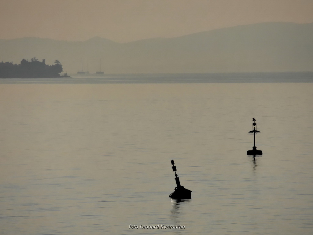 Svitanje i rano jutro u novoj luci Gaženica