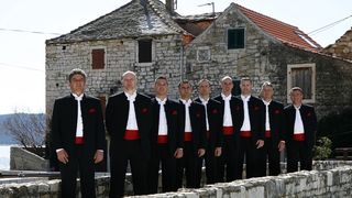 Snimanje spota za pjesmu “Ružo crvena”