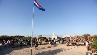 Na vidikovcu Kamenjak održava se 8. sajam “Luka i igara” Na vidikovcu Kamenjak održava se 8. sajam “Luka i igara”