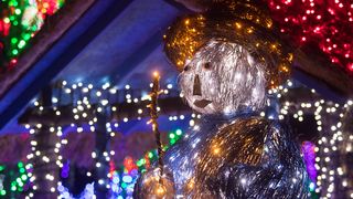 Još raskošnije izdanje: pogledajte kako izgleda Božićna priča obitelji Salaj gdje je ove godine zasjalo rekordnih 2.5 milijuna lampica