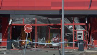 Raznesen bankomat u sklopu Plodina na Žmirićima Raznesen bankomat u sklopu Plodina na Žmirićima