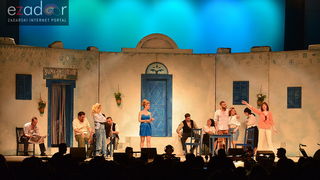 Mjuzikl Mamma Mia kazališta Komedija u dvorani Krešimir Ćosić