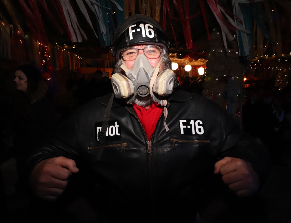 Cirkultura i Jasmin Stavros otvorili Maškare na Viru Cirkultura i Jasmin Stavros otvorili Maškare na Viru