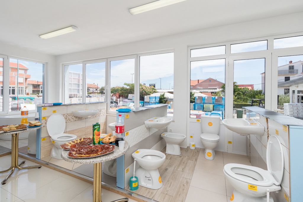 Vrhunska ponuda sanitarija i keramičkih pločica po nevjerojatnim cijenama u novootvorenoj trgovini “Latrina”