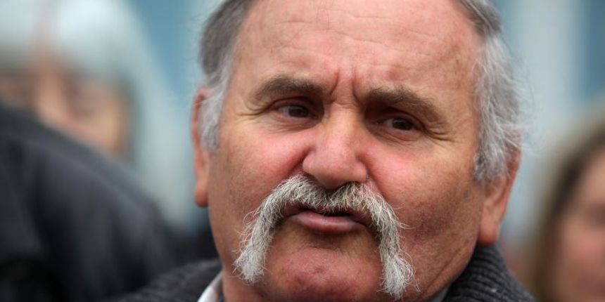 Ispred Trgovackog suda u Zadru odrzan je prosvjedni skup bivsih zaposlenika likvidiranih, odnosno propalih zadarskih tvrtki u stecaju, Petar Smokrovic. Photo: Filip Brala/PIXSELL Ispred Trgovackog suda u Zadru odrzan je prosvjedni skup bivsih zaposlenika likvidiranih, odnosno propalih zadarskih tvrtki u stecaju, Petar Smokrovic. Photo: Filip Brala/PIXSELL