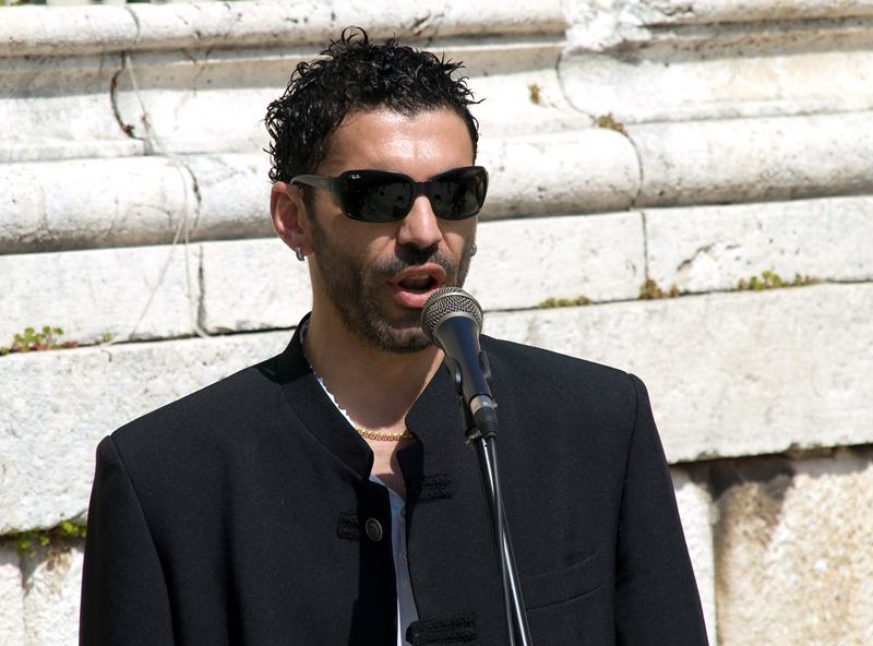 Klapa Kadena na Narodnom trgu, 12. travnja 2009.