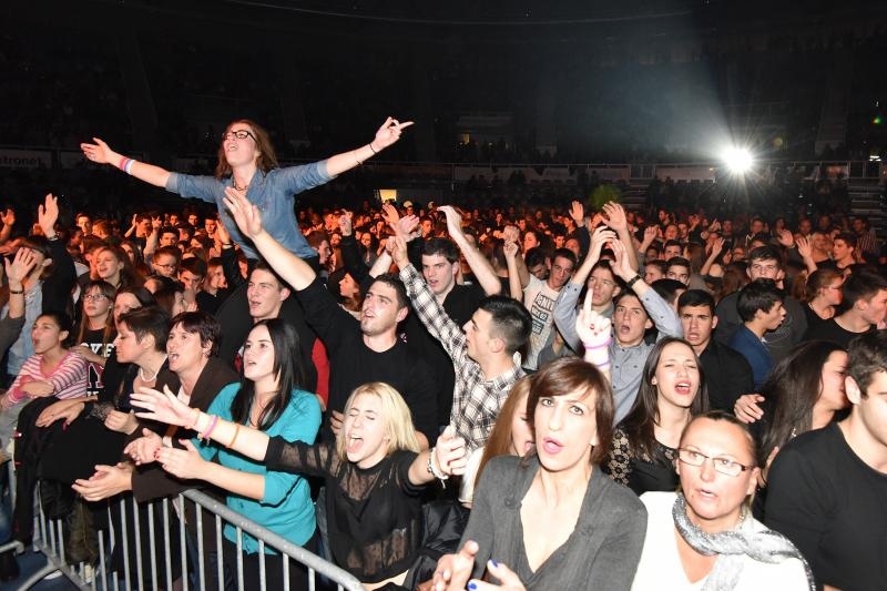 Na Višnjiku su, u sklopu turneje “Tri kralja zabave”, koncert održali Jasmin Stavros, Dražen Zečić i Mladen Grdović, foto: Dino Stanin/PIXSELL Na Višnjiku su, u sklopu turneje “Tri kralja zabave”, koncert održali Jasmin Stavros, Dražen Zečić i Mladen Grdović, foto: Dino Stanin/PIXSELL