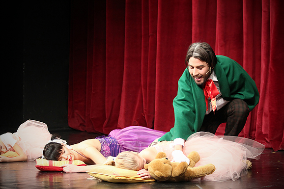 “Plesna čestitka” (foto:Saša Čuka)