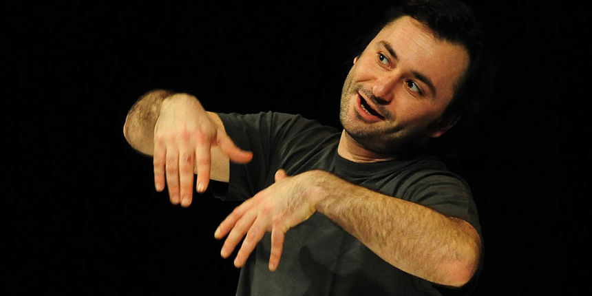 Zadar, 21.03.2013. snimio: Nenad Marčev
TEATAR EXIT & TEATROMAN
Bjarni Haukur Thorsson:
JA, TATA!, monodrama
redatelj: Boris Kovačević
igra: Rakan Rushaidat
Velika dvorana HNK Zadar Zadar, 21.03.2013. snimio: Nenad Marčev
TEATAR EXIT & TEATROMAN
Bjarni Haukur Thorsson:
JA, TATA!, monodrama
redatelj: Boris Kovačević
igra: Rakan Rushaidat
Velika dvorana HNK Zadar