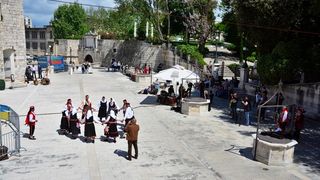 Kulturni Majdan na Trgu 5 bunara Kulturni Majdan na Trgu 5 bunara