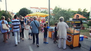 Proslava blagdana Velike Gospe: središnja večernja misa i procesija ulicama Belafuže Proslava blagdana Velike Gospe: središnja večernja misa i procesija ulicama Belafuže