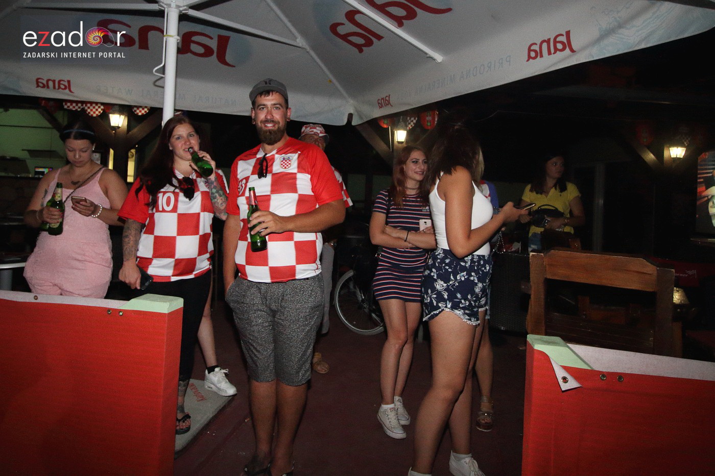 Bibinje: Navijanje za Vatrene i fešta nakon pobjede nad Engleskom