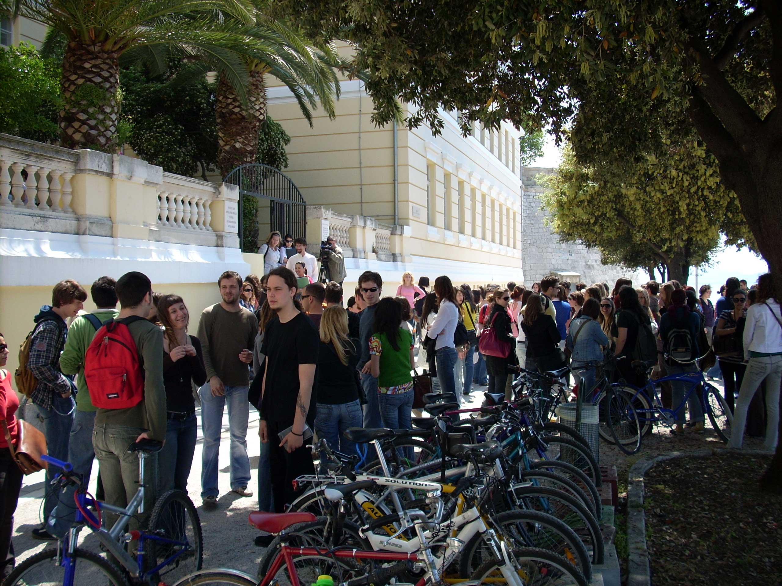 Prosvjed studenata u Zadru Prosvjed studenata u Zadru
