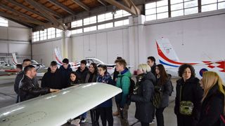 Polaznici Zimske škole u posjeti vojarni “Pukovnik Mirko Vukušić” u Zemuniku